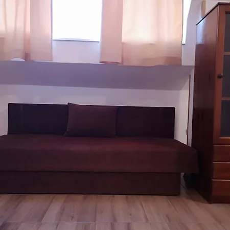 게스트하우스 Ropotamo 2*